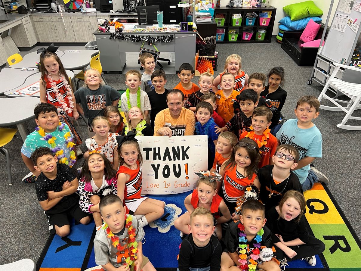 Mayor Visits First Grade